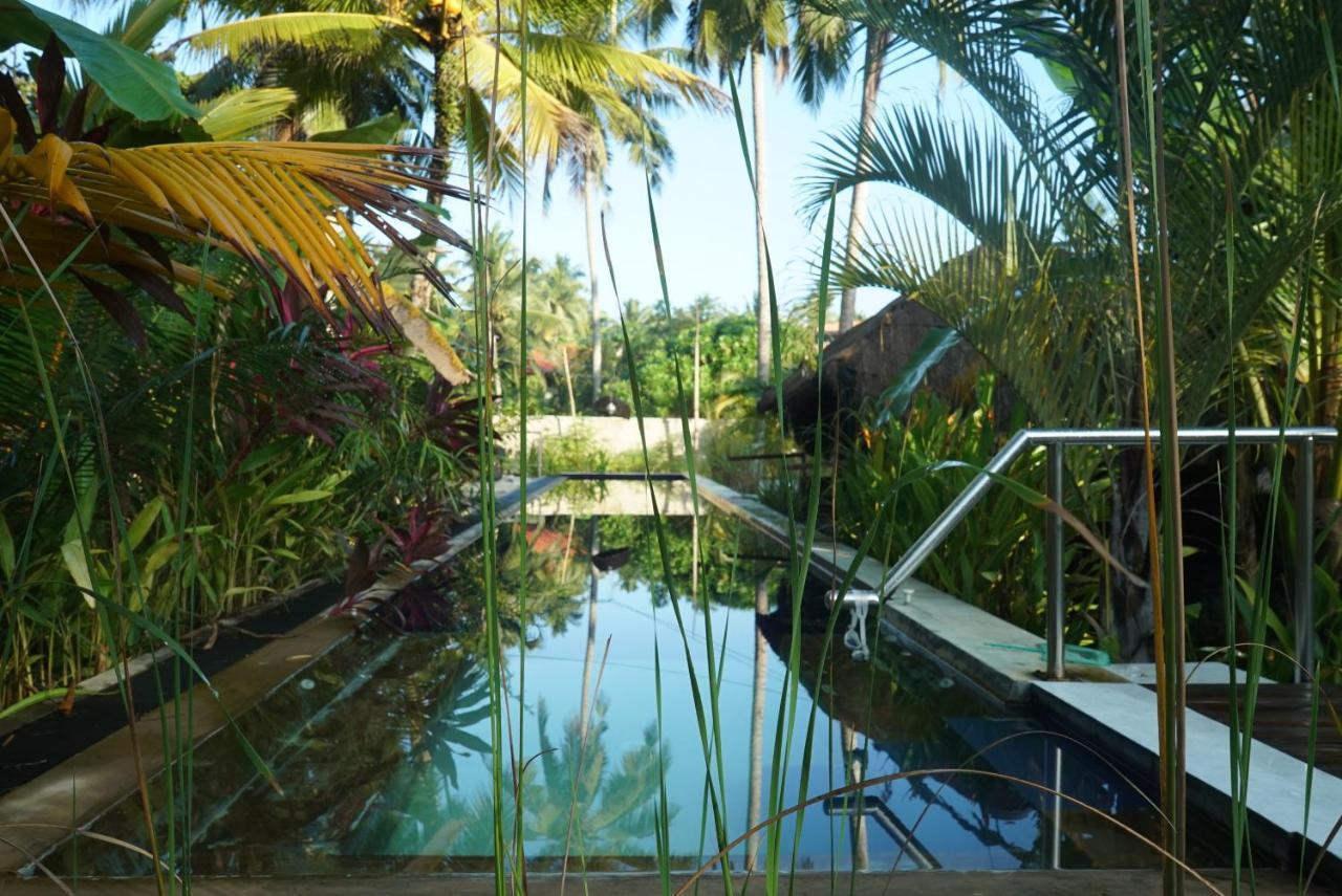 Red Coconut Villa เบนโตตา ภายนอก รูปภาพ